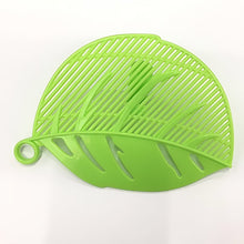 Load image into Gallery viewer, Kitchen Tool Snap-on Leaf Shape Drain Board Retaining Rice Vegetable Noodle Plastic Filter Block Rice Cleaning Strainer Gadgets